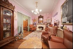 Aristocratic apartment for sale next to the St. Alexander Nevsky Cathedral