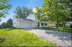 Cozy Canandaigua Colonial