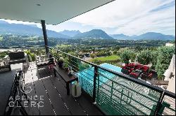 Argonay, stunning contemporary house with full view of the lake