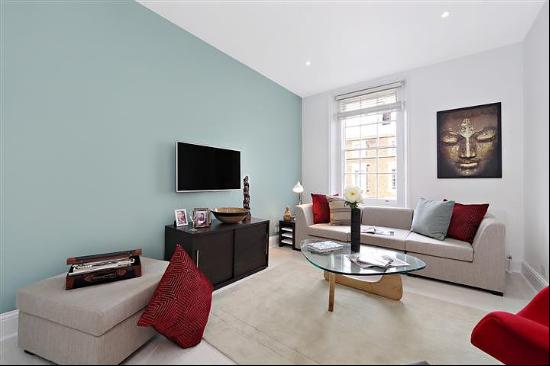 Contemporary one bedroom apartment to rent in Bayswater W2.