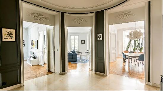 Apartment for sale in Paris, France