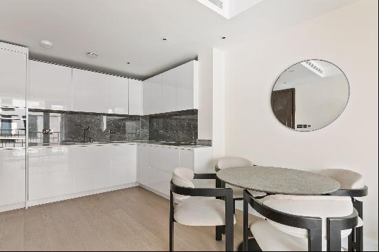 A fantastic concierge building, one-bed apartment in Kensington W14.