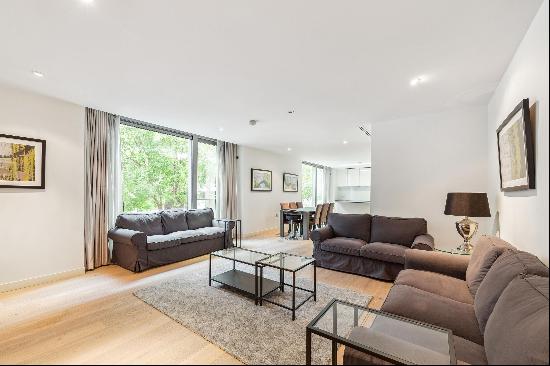 Bright two bedroom apartment to rent in W1U.