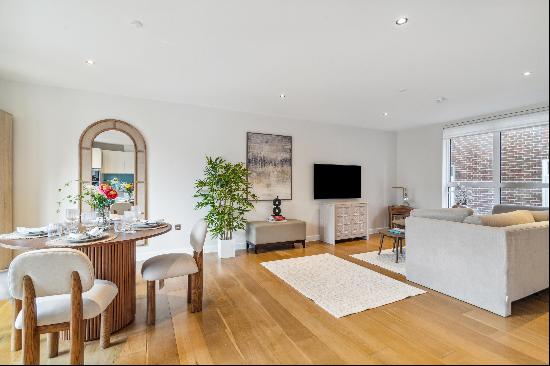 A two bedroom flat to let on the upper floors of this modern block in Westminster