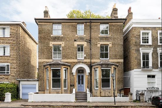 A imposing, doubled fronted period home in the heart of Islington offering amazing potenti