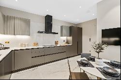 Bright and Beautifully Renovated Apartment in St John’s Wood