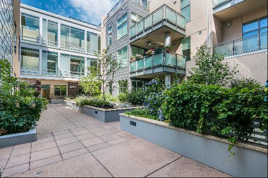 Downtown Contemporary 2-Story Condo Just One Block Off Pearl Street