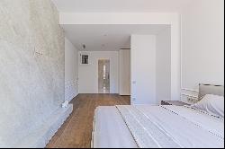 Fantastic brand new refurbished apartment in an unbeatable location