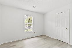 Ideally Located and Beautifully Renovated Townhome