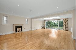 Vine Road, East Molesey, Surrey, KT8 9LF