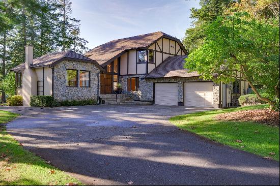 Beautiful Waterfront Home