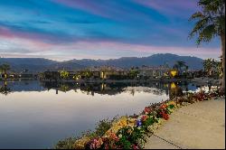 Stunning Lake Front Home In Rancho Mirage