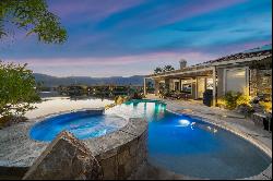 Stunning Lake Front Home In Rancho Mirage