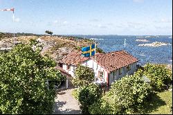 Villa facing west with a fantastic view of the ocean