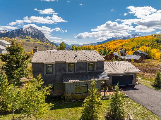 Mountain Living Meets Modern Comfort!