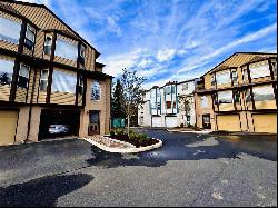 NANUET, NY CONDO IN THE HAMLETS-KNOLLS EAST II