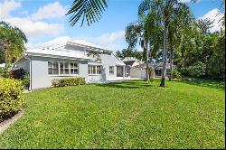 1335 Old Oak LN, Naples FL 34110