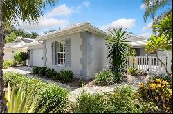 1335 Old Oak LN, Naples FL 34110