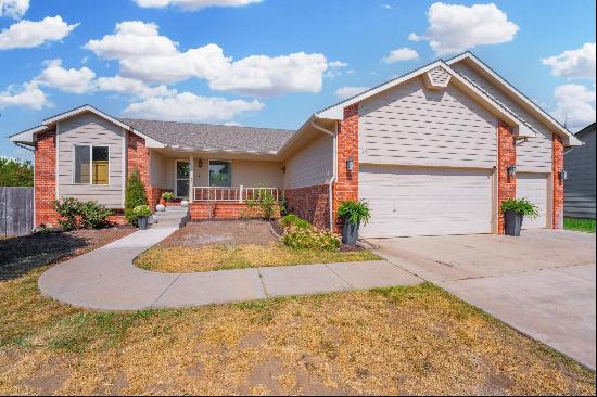 118 W Meadowsweet Ct, Andover KS 67002