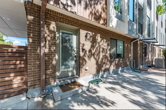 2222 Moser Avenue #101, Dallas TX 75206