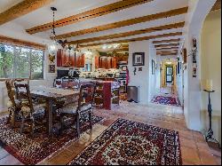 120 Los Cordovas Rd, Ranchos De Taos NM 87557