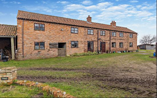 Aysgarth House Farm, Blyton Carr, Gainsborough, Lincolnshire, DN21 3ES