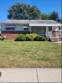 23100 Schroeder Avenue, Eastpointe MI 48021