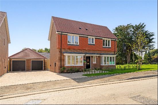 Knights Grove, Coley Farm, Stoney Lane, Ashmore Green, Thatcham, Berkshire, RG18 9HG