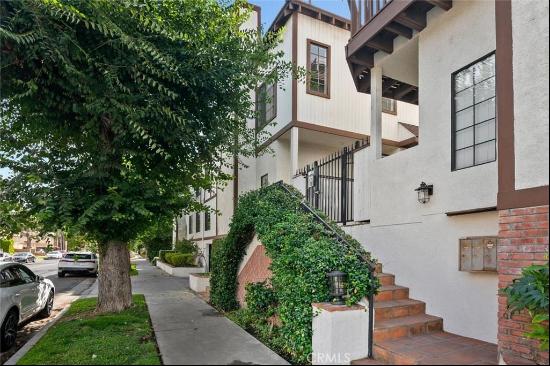 14014 Milbank Street #6, Sherman Oaks CA 91423