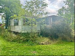 110 Shotten Road, Shenango Twp - Mer PA 16159