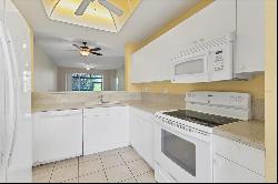 4640 Tower Hill Lane #2316, Sarasota FL 34238