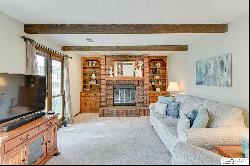 801 Driftwood Drive, Papillion NE 68046