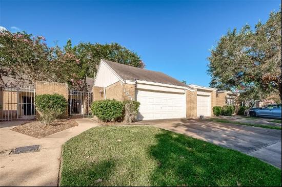 1846 Veranda Drive, West Columbia TX 77486