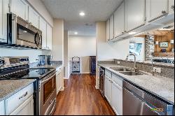 480 E Coll Street Unit 303, New Braunfels TX 78130