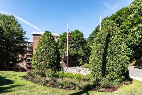 200 Diplomat Drive Dr #4N, Mount Kisco NY 10549