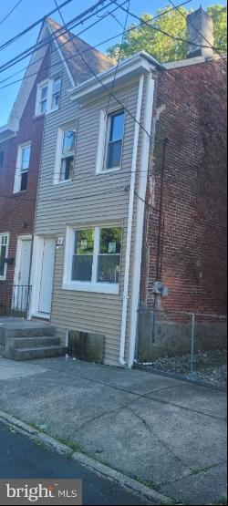 23 Trent Avenue, Trenton NJ 08618