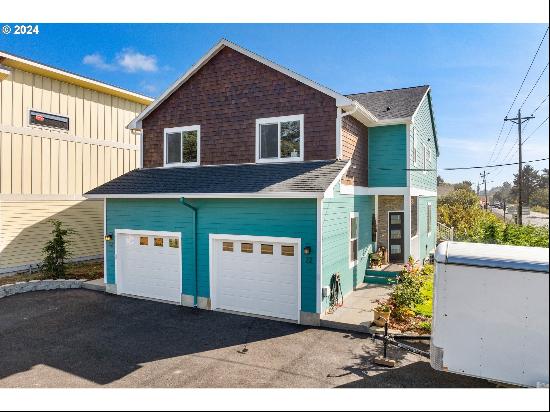 2232 E Washington St, Rockaway Beach OR 97136