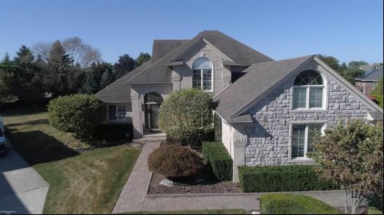 47091 Chippenham Court, Shelby Township MI 48315