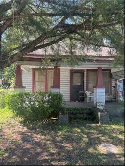 1061 Oak Street, Waycross GA 31501