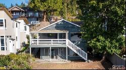 5643 Pleasure Point Lane SE, Bellevue WA 98006