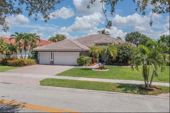 5617 NW 106th Way, Coral Springs FL 33076