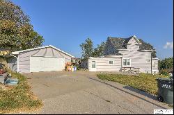 1171 Maple Drive, Blair NE 68008