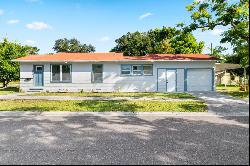 1144 46th Street S, St Petersburg FL 33711