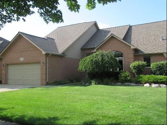 16285 White Water Drive, Macomb Township MI 48042