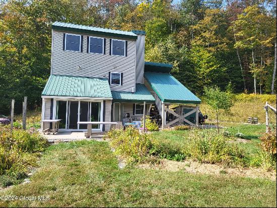 837 Black River Road, Petersburgh NY 12022