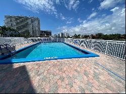 1913 S Ocean Dr Unit 212, Hallandale Beach FL 33009