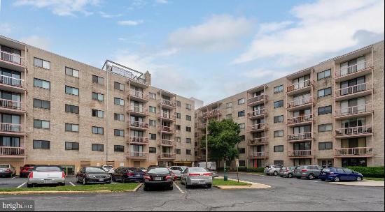 130 Slade Avenue Unit 209, Pikesville MD 21208