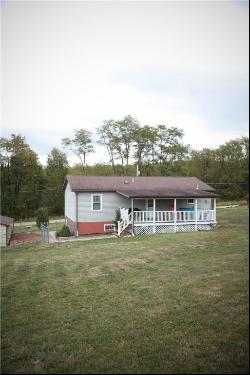 145 Hickory Square Rd, Dawson PA 15428