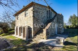 A true oasis of tranquility amidst the stunning panoramas of Val d'Orcia