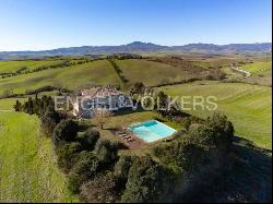 A true oasis of tranquility amidst the stunning panoramas of Val d’Orcia